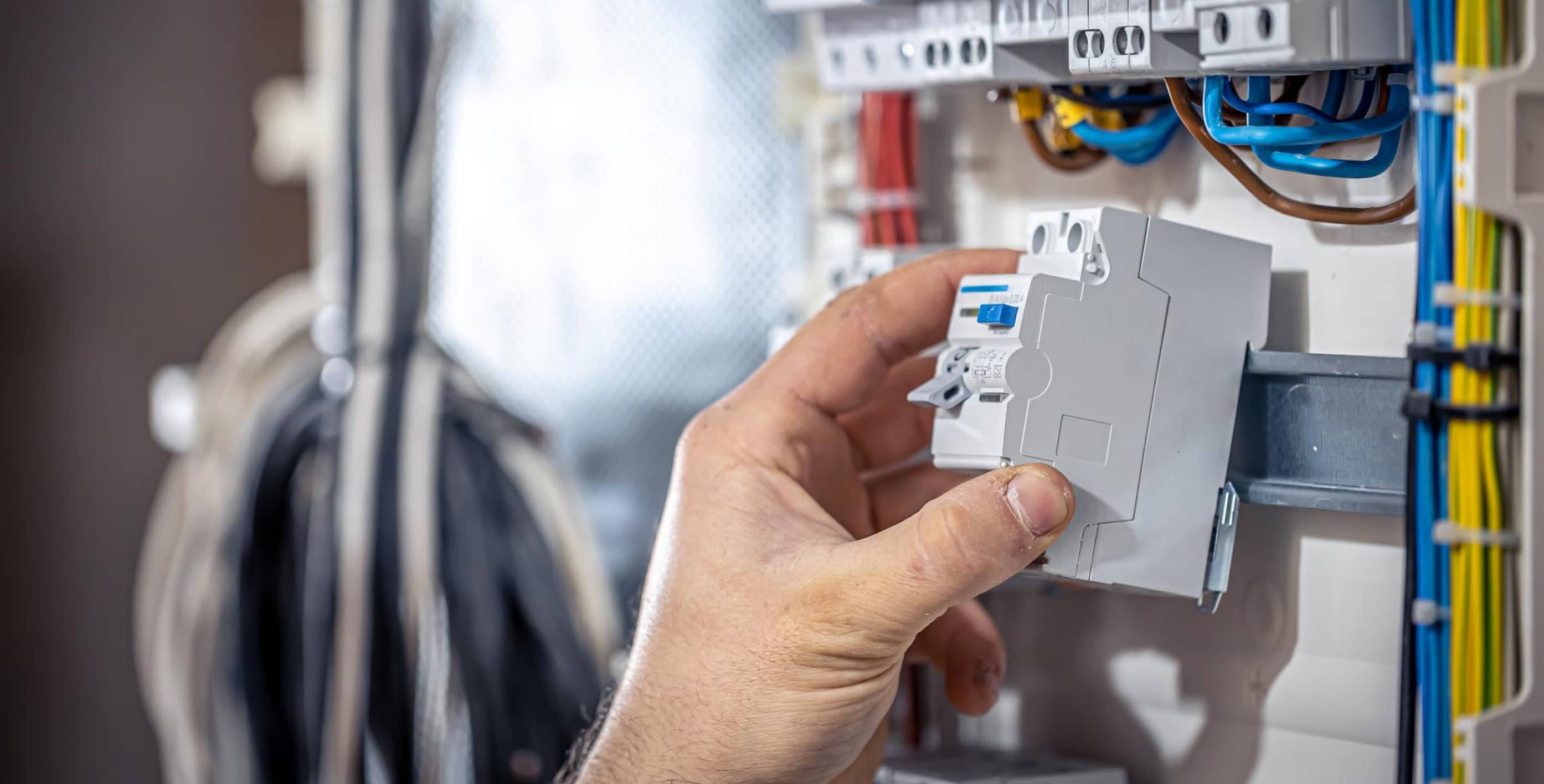 ช่างแอร์ MONAIR บริการลาดพร้าวและกรุงเทพฯ